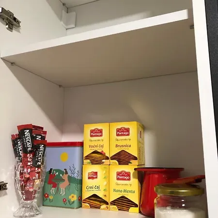 Vert Apartment 公寓